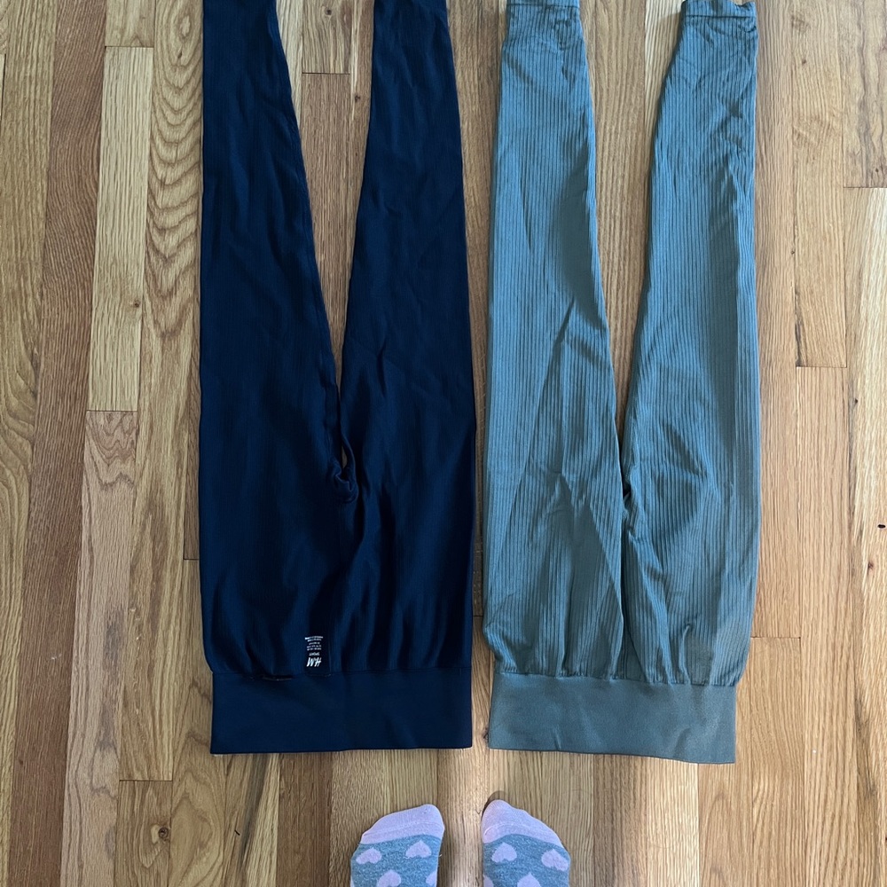 DryMove Seamless Sports Leggings x small, sold as pair